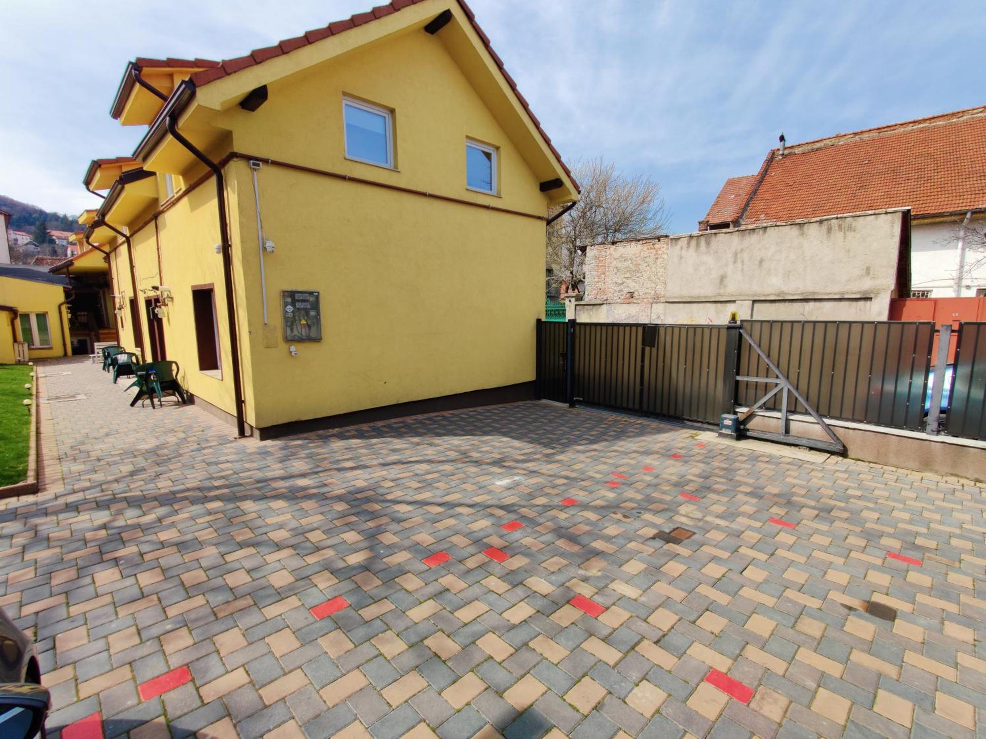 Apartamente De Inchiriat Lucky House Brașov Exterior foto