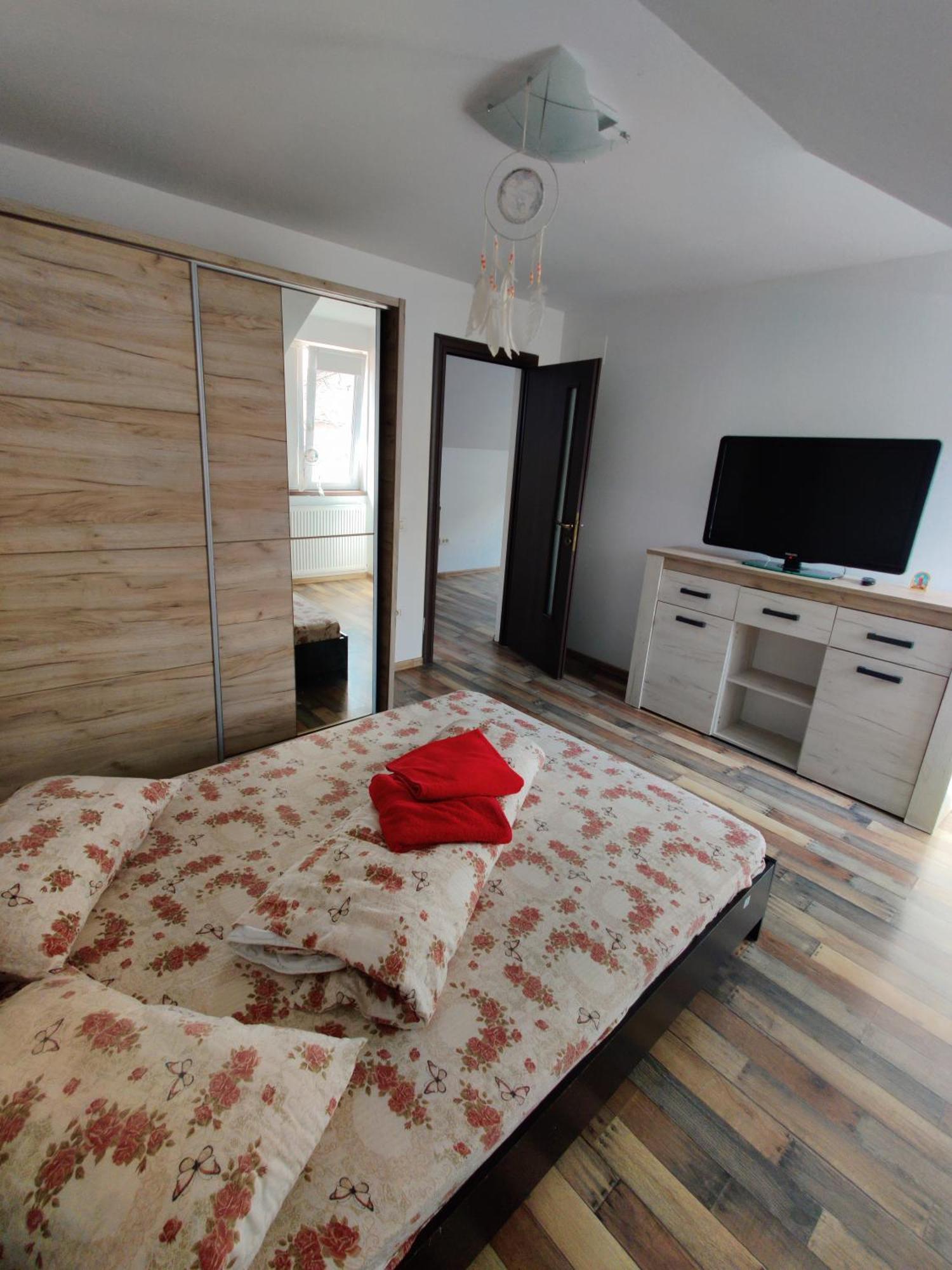 Apartamente De Inchiriat Lucky House Brașov Exterior foto